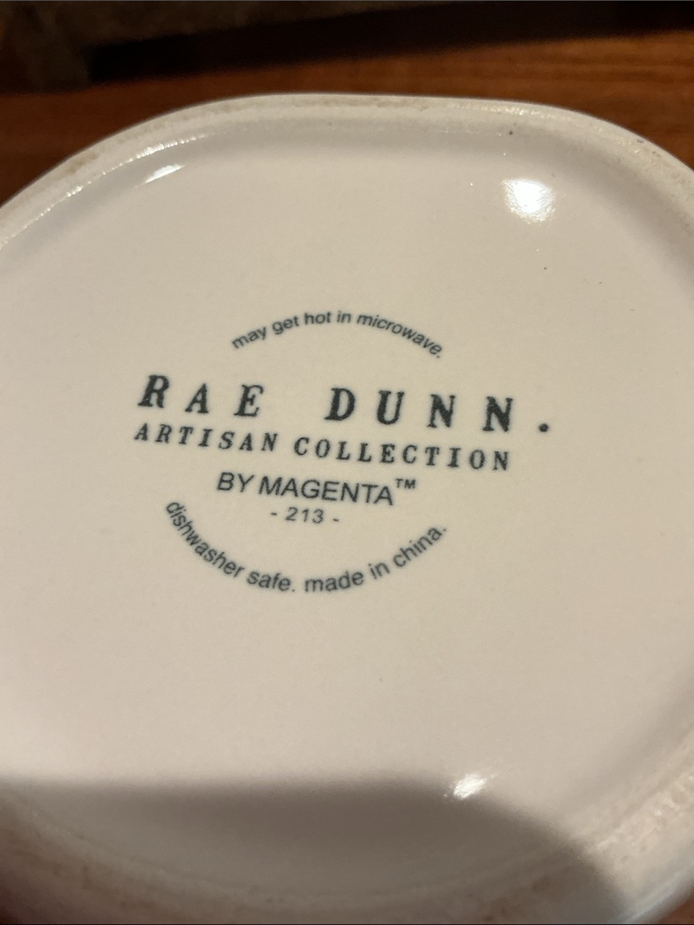 EUC - Rae Dunn QUEEN BEE Mug with Bee Topper - Picture 5 of 6